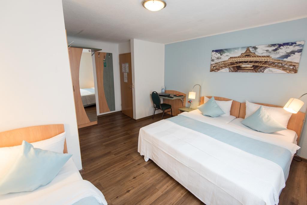 Triple Room,425132793:JPEG