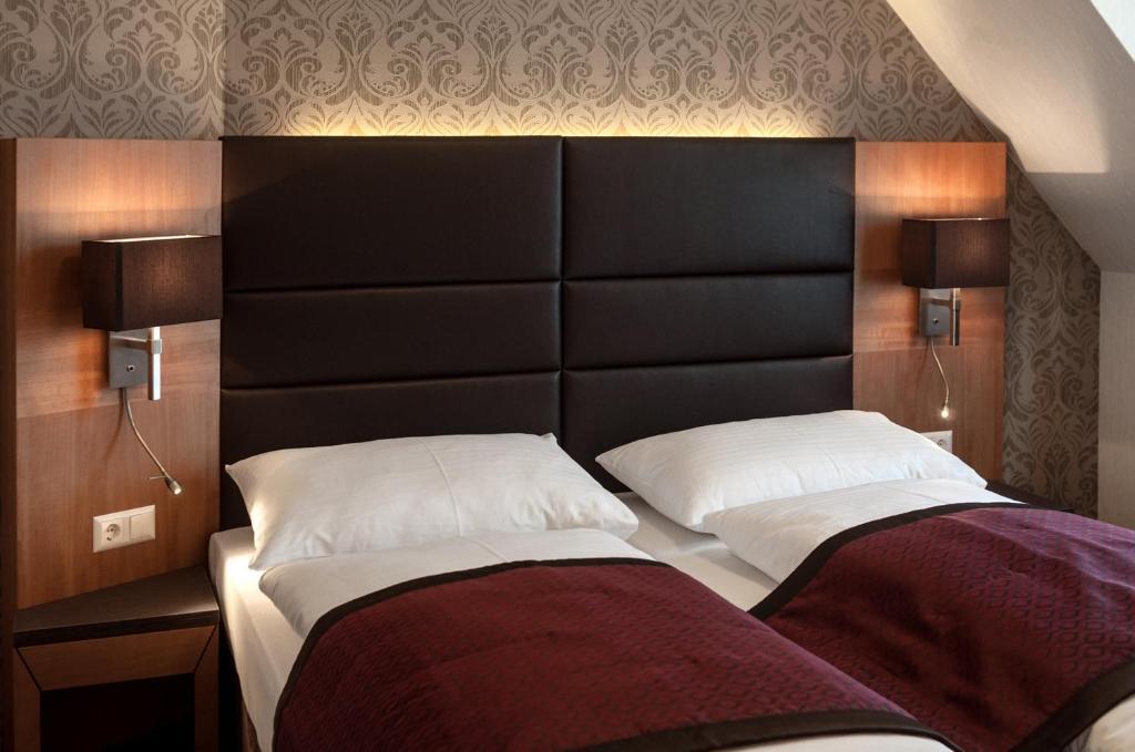 Double Room,43375090:JPEG