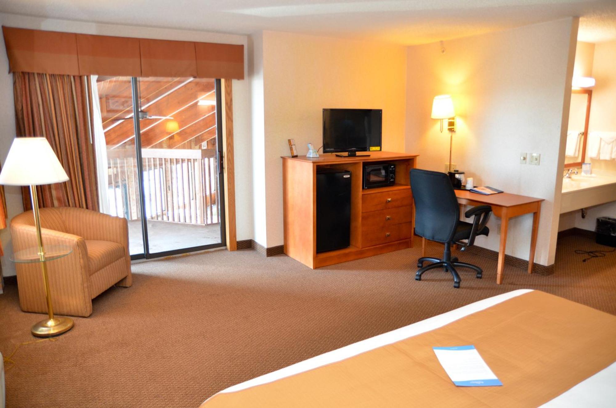 Executive King Suite Non-Smoking