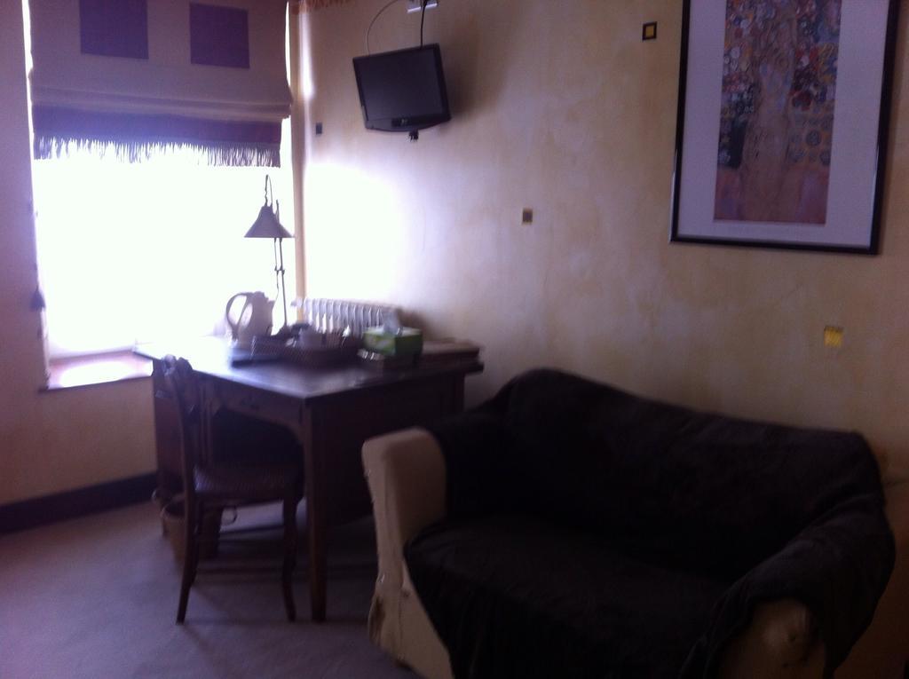 Double Room Private External Bathroom
