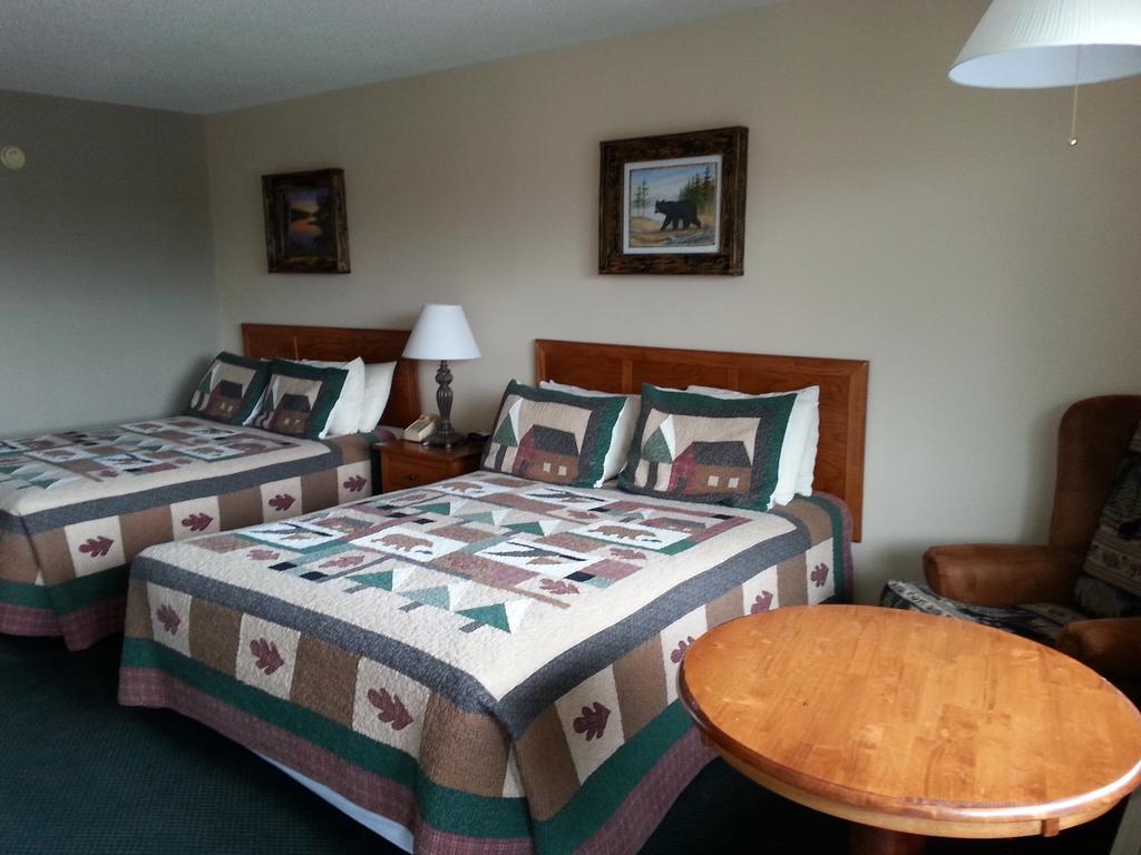 Queen Room Two Queen Beds Smoking,932586022:JPEG