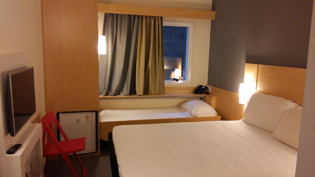 Standard Double Room an Extra Bed children,434654073:JPEG