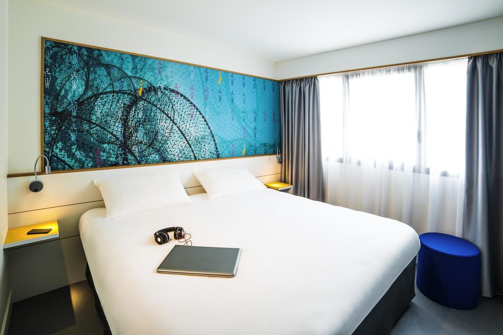 Standard Double Room,749401253:JPEG