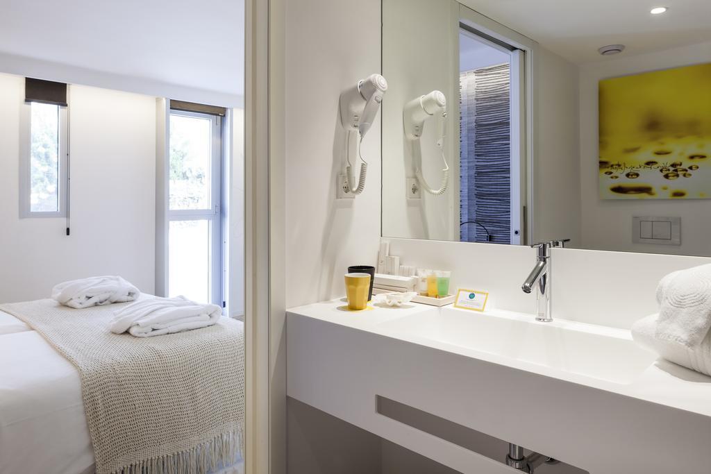 Two-Bedroom Apartment,434973258:JPEG