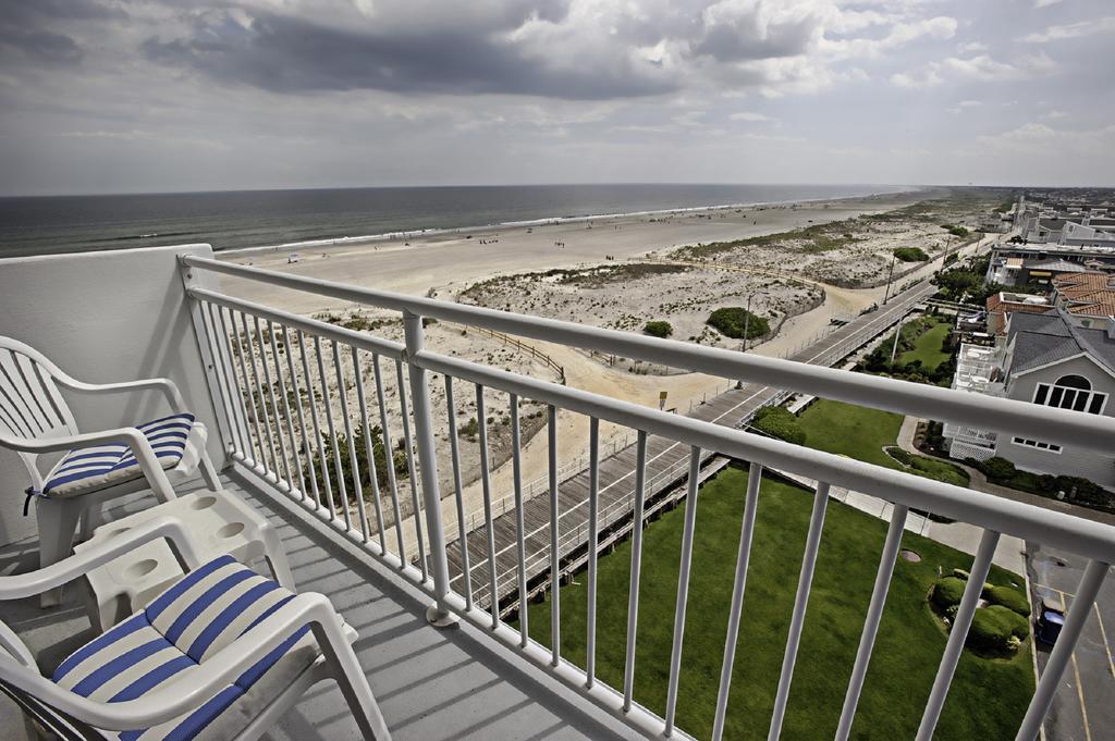 Deluxe Double Room Side Sea View