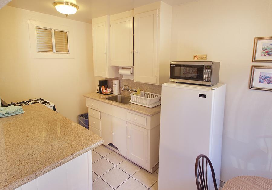 Two Bedroom Kitchen No View #134