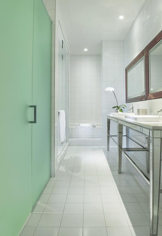Mega Suite