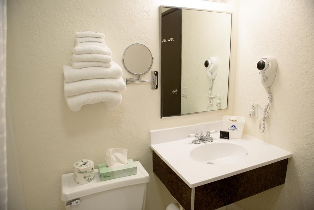 Standard King Room