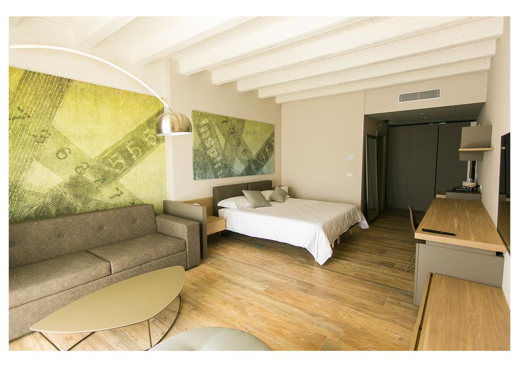 Junior Suite Balcony Lake View