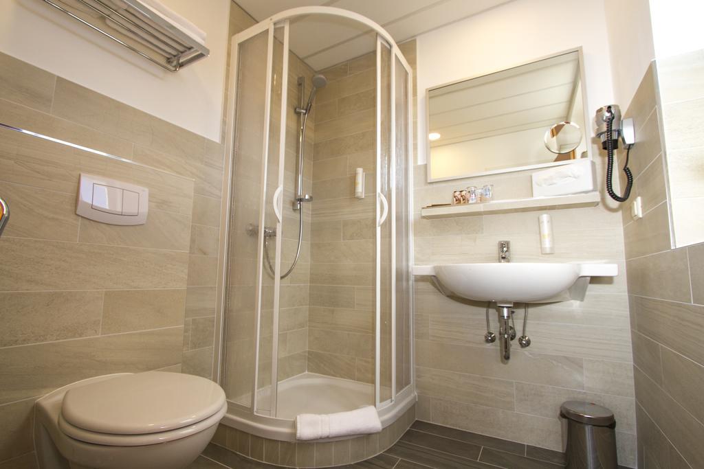 Double Room,435986973:JPEG
