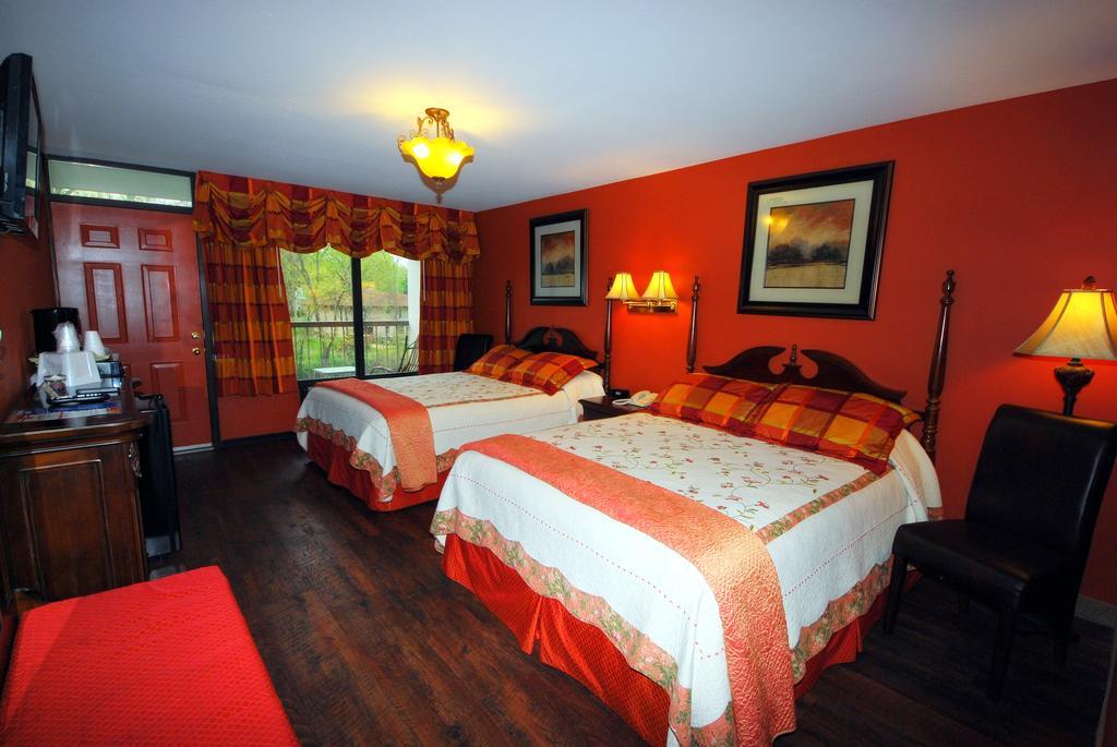 Queen Room Two Queen Beds Balcony