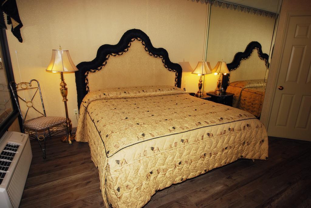 Deluxe King Room Spa Bath Ground Floor