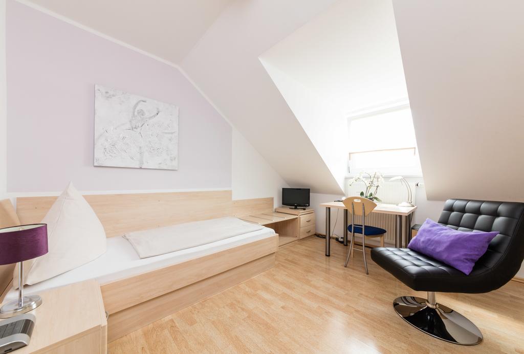 Standard Single Room,436649955:JPEG
