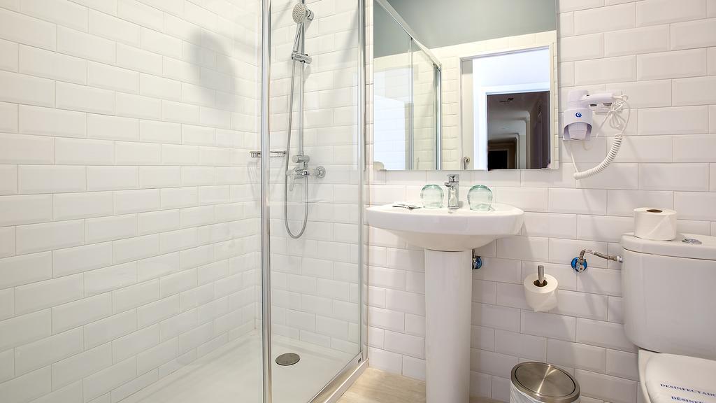 Double Room Exterior,775130602:JPEG