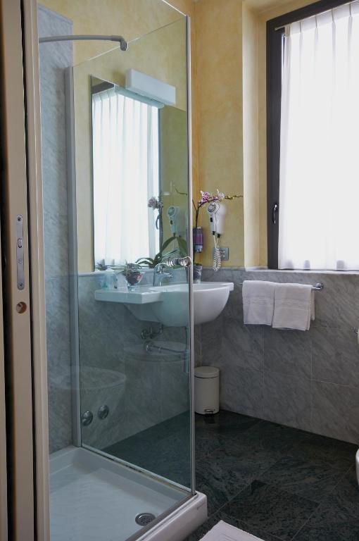 Single Room,43844365:JPEG