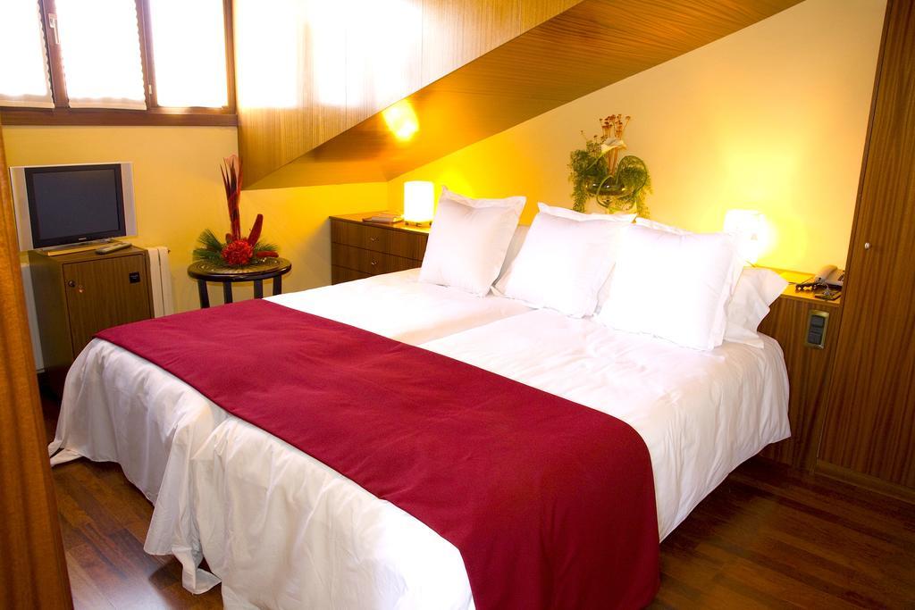 Double Room Attic Spa Access