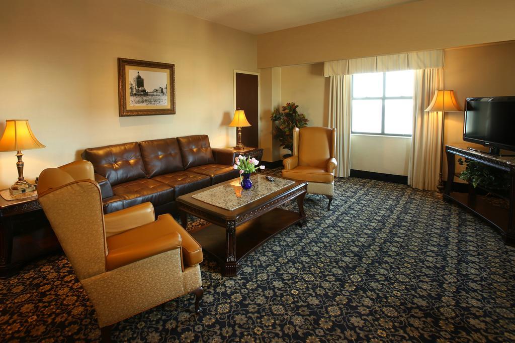 Sinatra King Suite,1235005484:JPEG