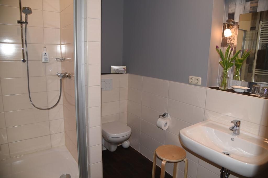 Standard Double Room Bath