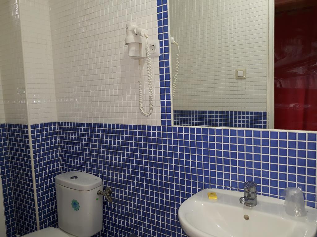 Triple Room Private Bathroom,444147957:JPEG