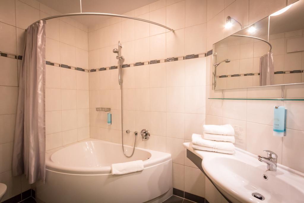 Double Room,441261504:JPEG