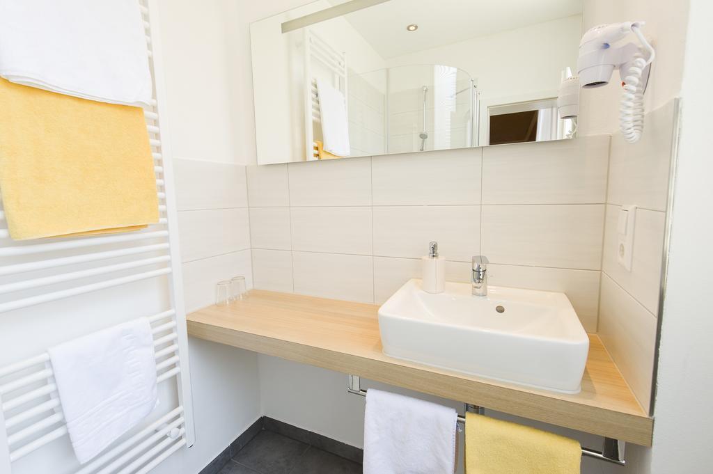 Standard Double Room,444736212:JPEG