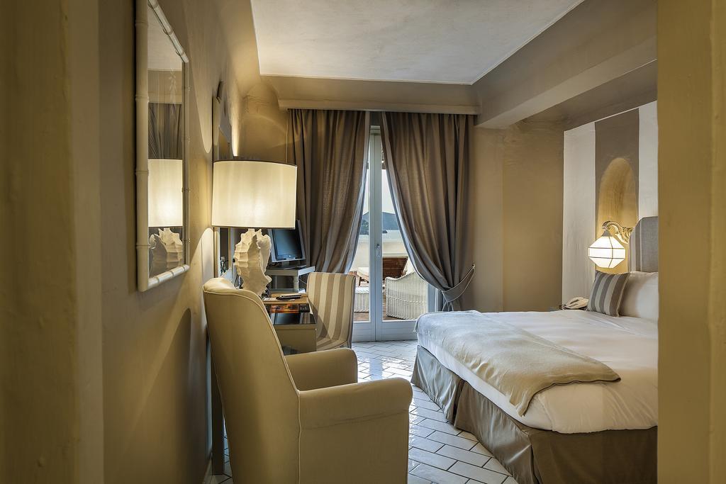 Deluxe Double Room,442252848:JPEG