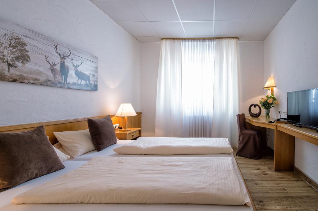 Double Room,442923969:JPEG