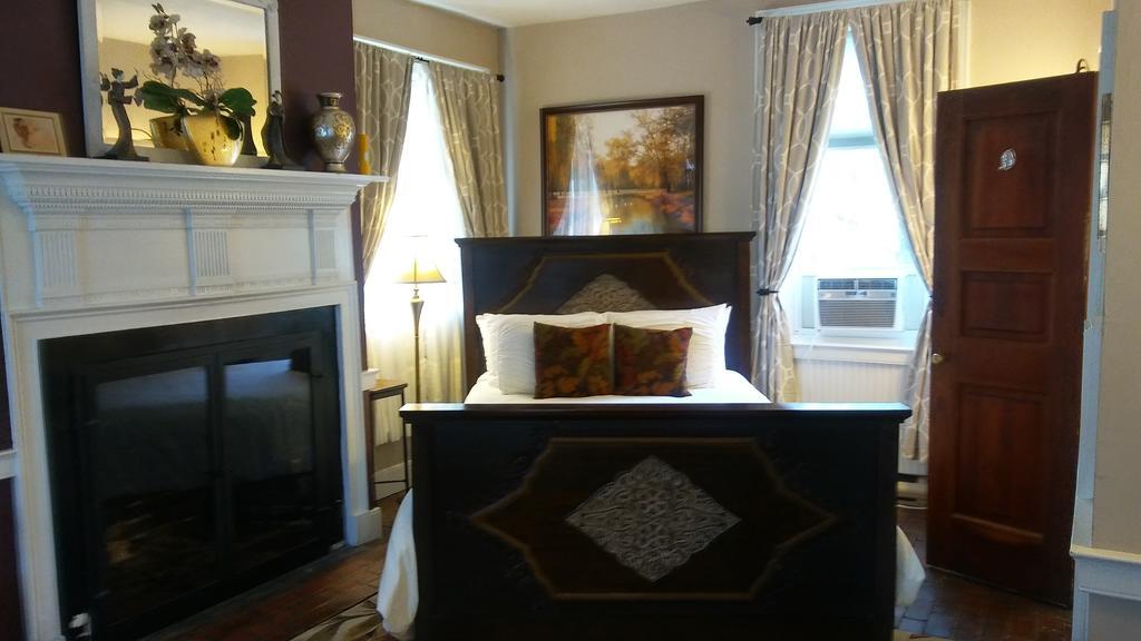 Budget Double Room,444444033:JPEG