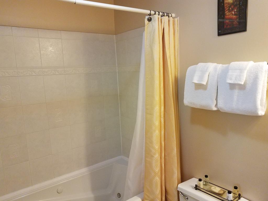 Standard Queen Room,1604113926:JPEG