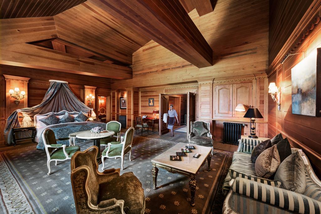 Exception Suite 4Adults 2Children