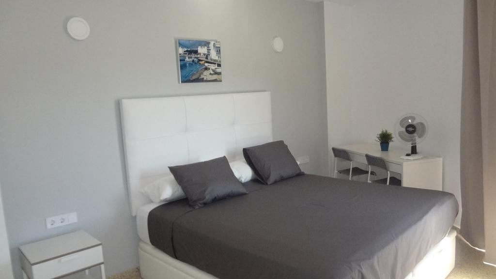 Double Room Air-Conditioning