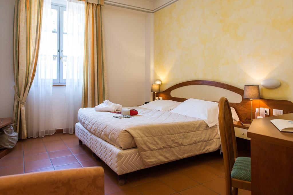 Standard Double or Twin Room,1671874503:JPEG