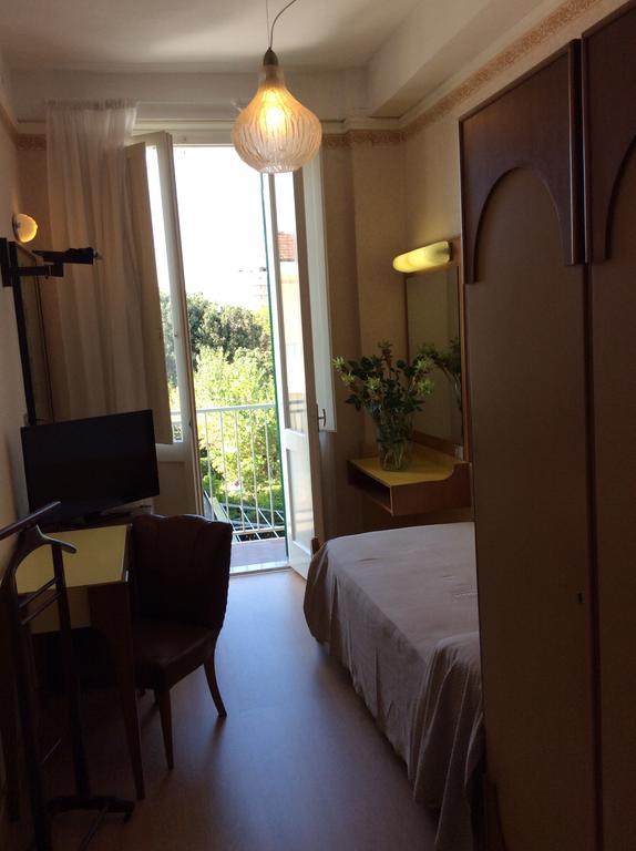 Classic Single Room