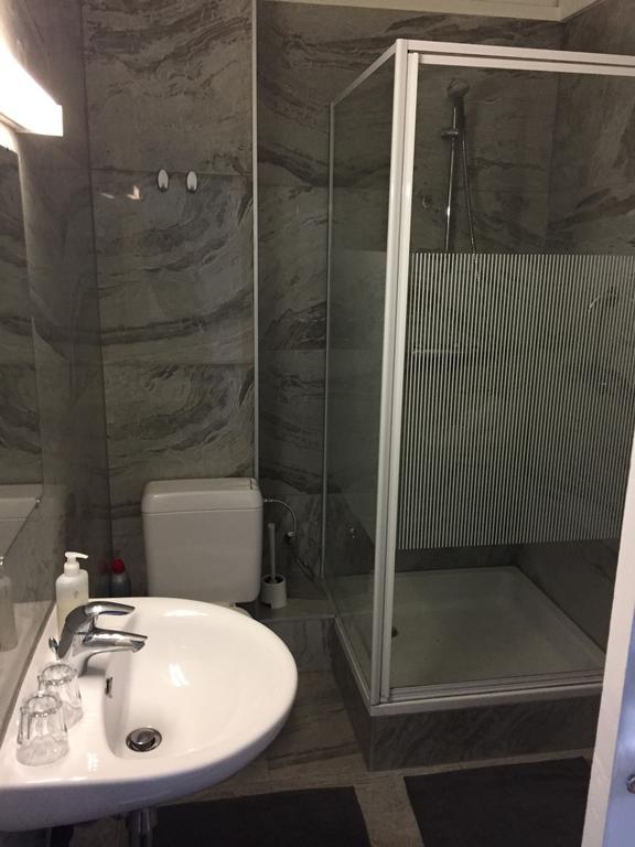 Room Private Bathroom,449120688:JPEG