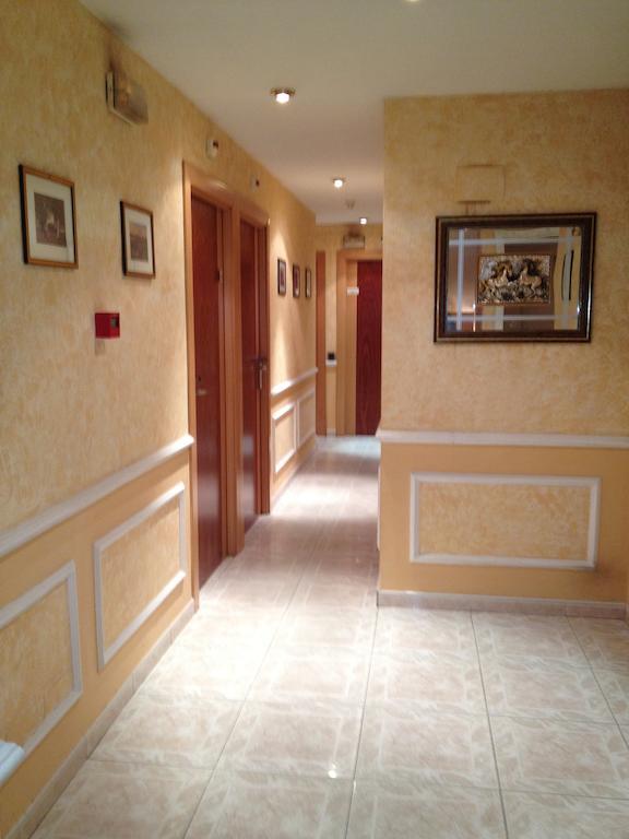 Twin Room,449831049:JPEG