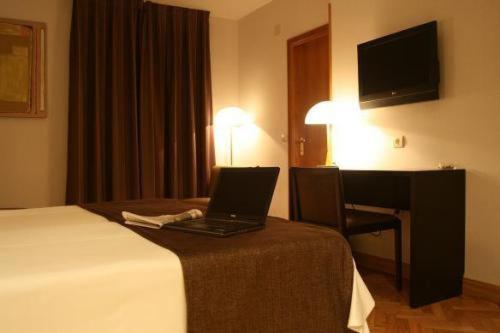 Single Room,65664766:JPEG