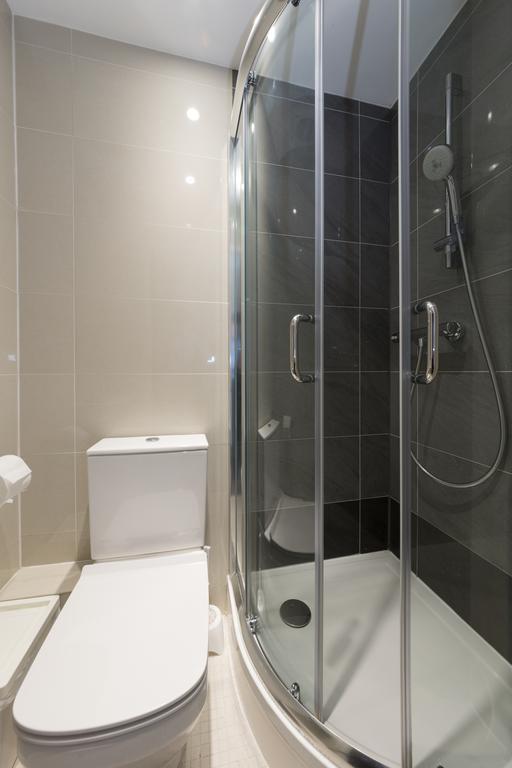 Single Room Private Bathroom
