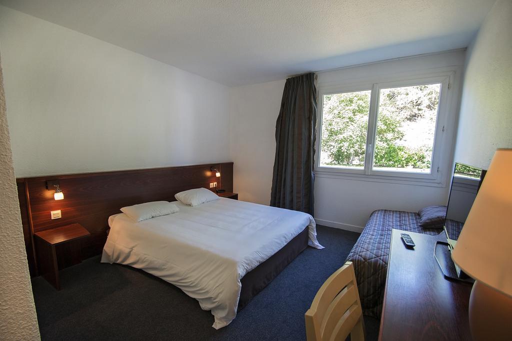 Superior Triple Room 1 Double Bed & 1 Single Bed,1279353256:JPEG