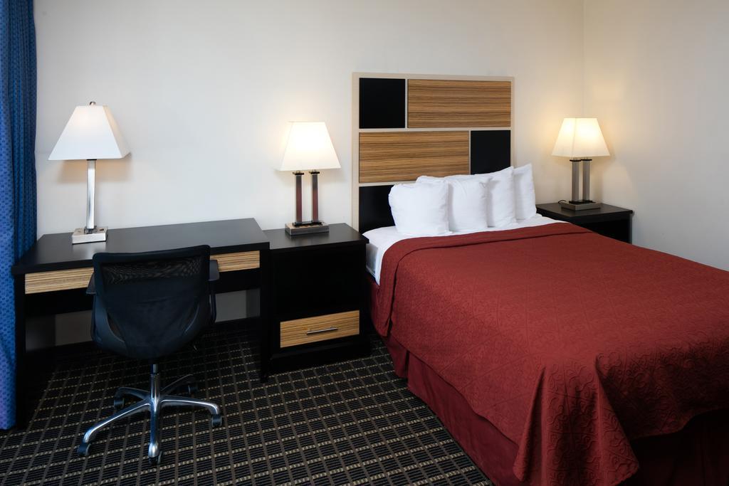 Queen Room