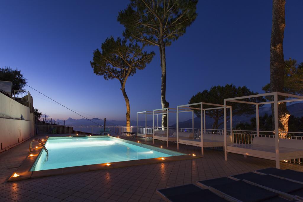 Two-Bedroom Apartment with Terrace and Sea View,1498729105:JPEG