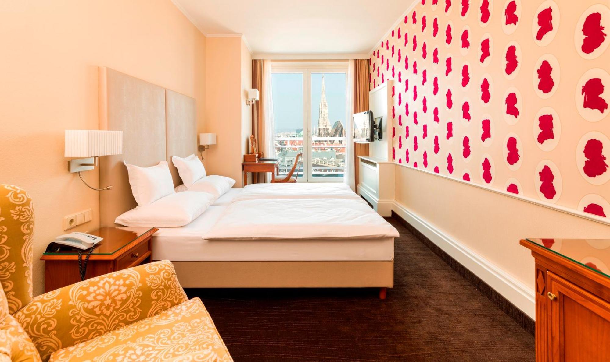 Double Room with St. Stephen's Cathedral View,1706392055:JPEG