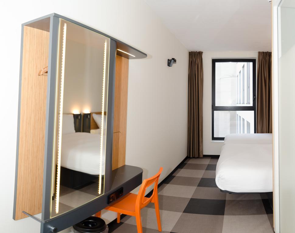 Family triple room