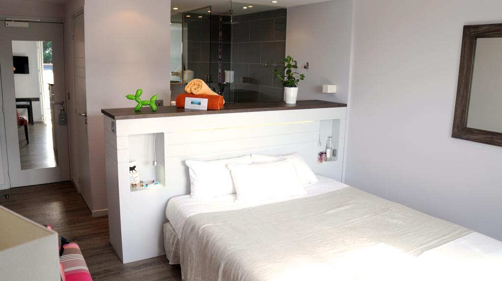 Standard Double Room,461739219:JPEG