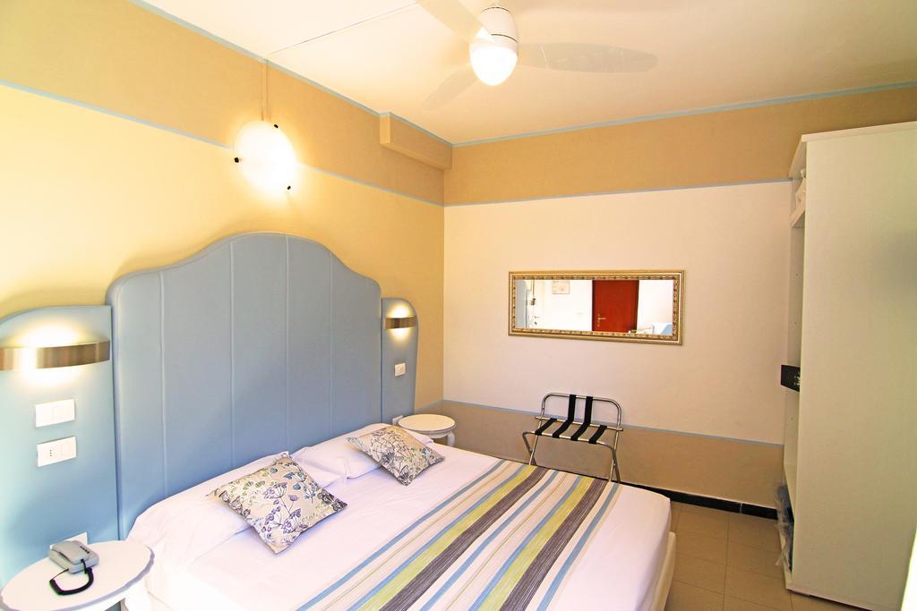 Double Room or Twin Room