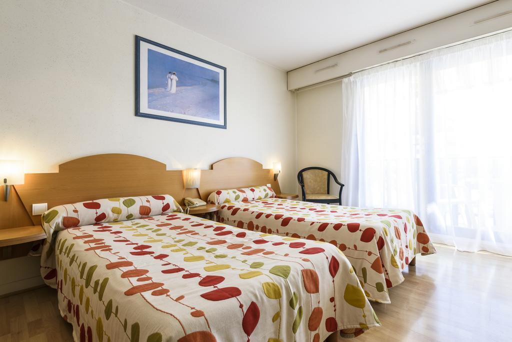 Standard Double or Twin Room,742662508:JPEG