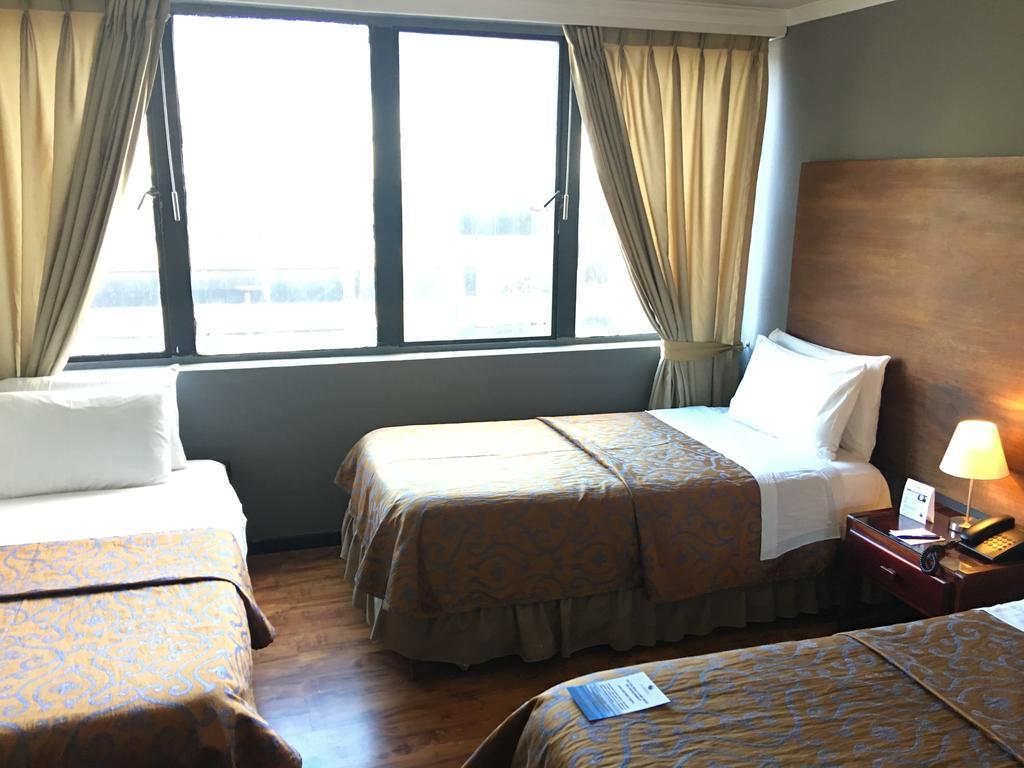 Executive Triple Room