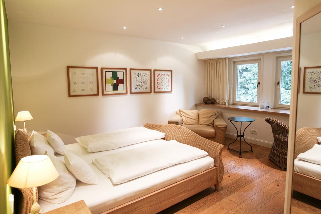 Double Room,1589560481:JPEG