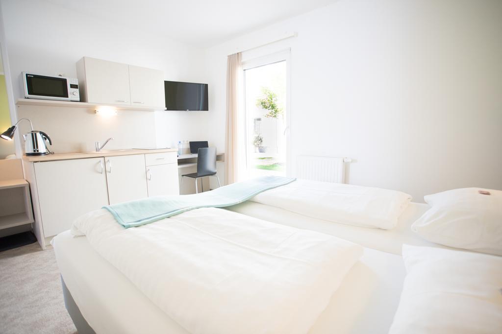 Comfort Room Kitchenette