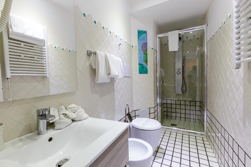 Triple Room Private Bathroom