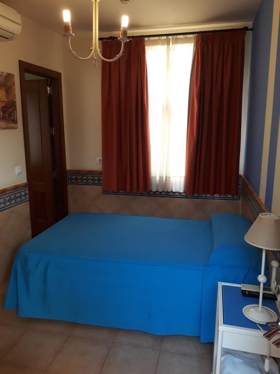 Single Room,463803993:JPEG